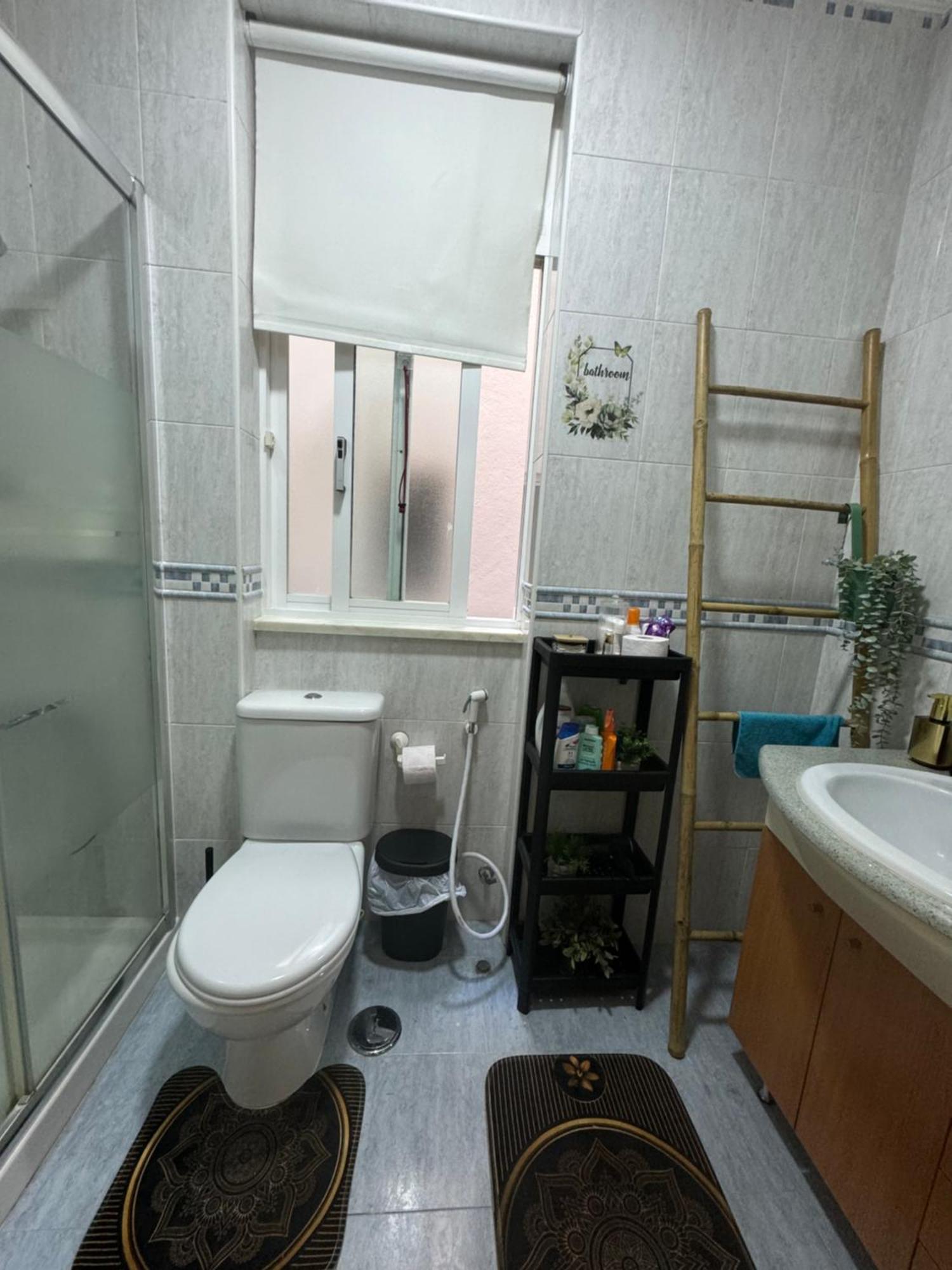 Hostal Anjos Station